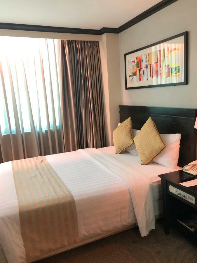 Tower Inn Makati Business Hotel Makati City Ngoại thất bức ảnh